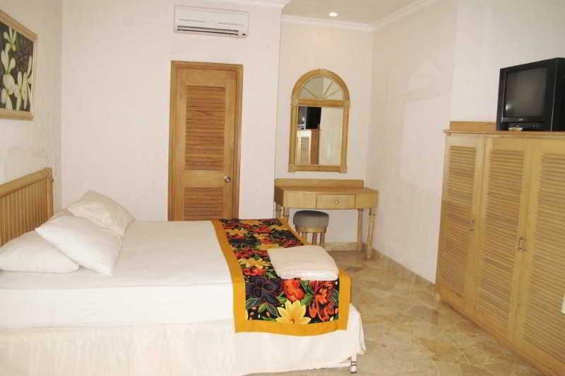 Hawaii Resort Family Suites Anyer Kültér fotó