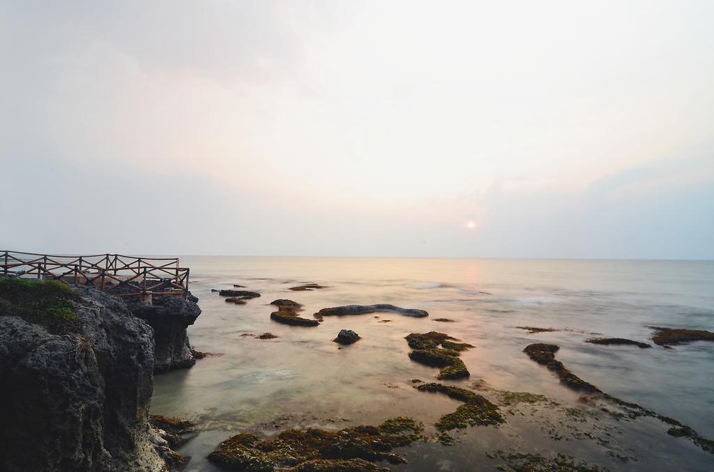 Hawaii Resort Family Suites Anyer Kültér fotó