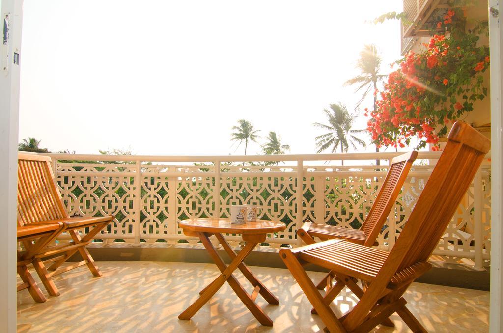 Hawaii Resort Family Suites Anyer Kültér fotó
